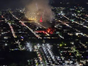 nacional-incendio-parque-menendez-santa-ana-centro