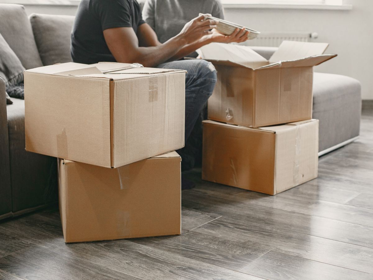 Salvadoreños en el exterior podrán traer estos bienes libres de impuestos