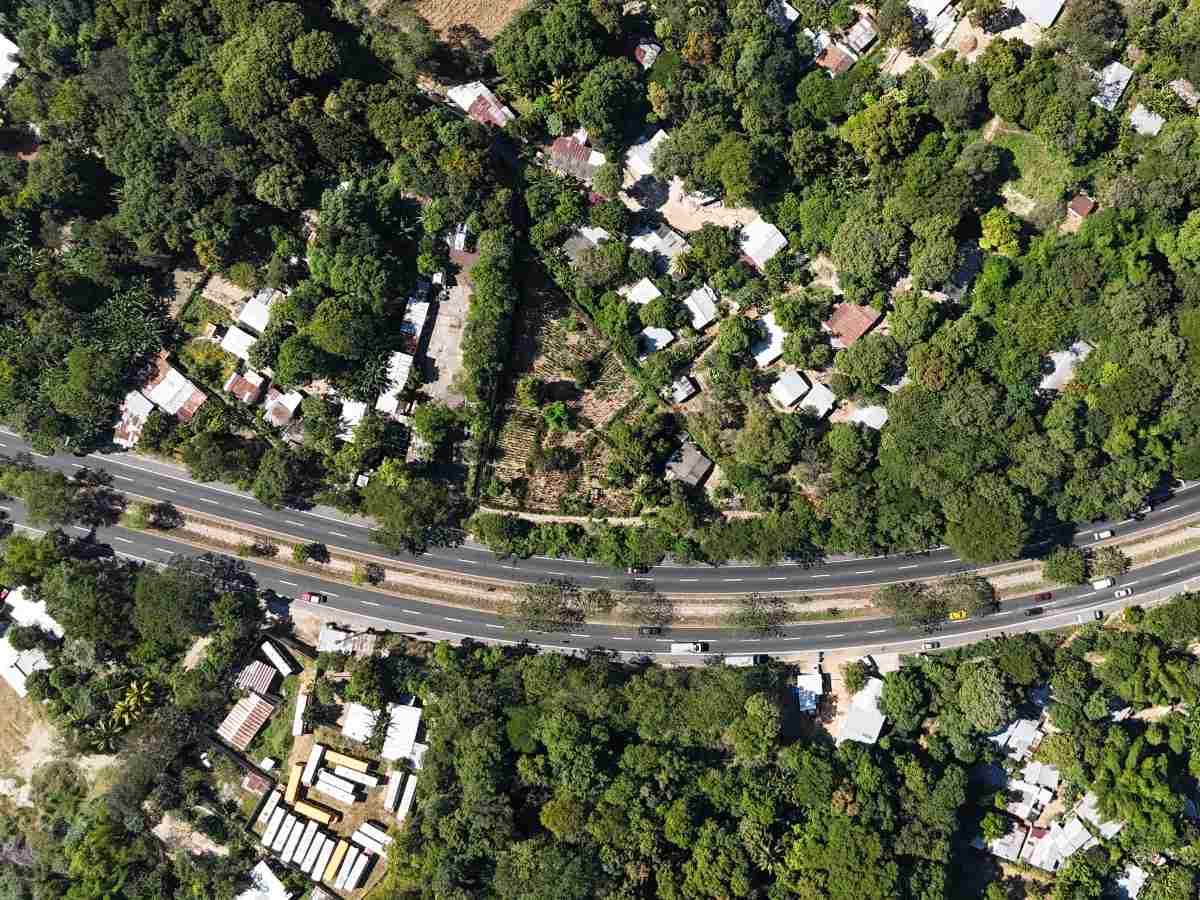 Este es el tramo donde comenzará la vía, sobre el km 13 de la carretera de Oro, una zona con alto flujo de vehículos en dirección a San Salvador.