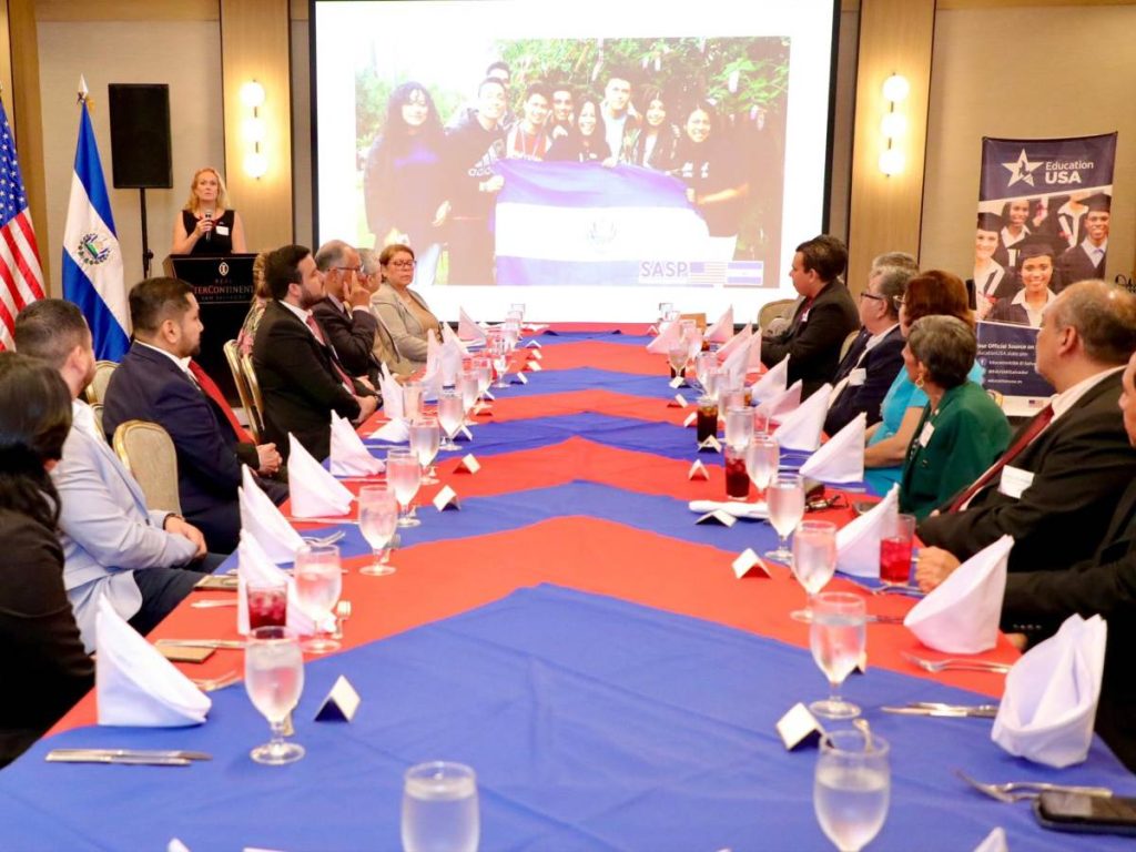 Este año, el programa SASP recibió $20,000 en donativos por parte de la Universidad Gerardo Barrios, y la Universidad de Oriente, quienes se suman a otras universidades y empresas