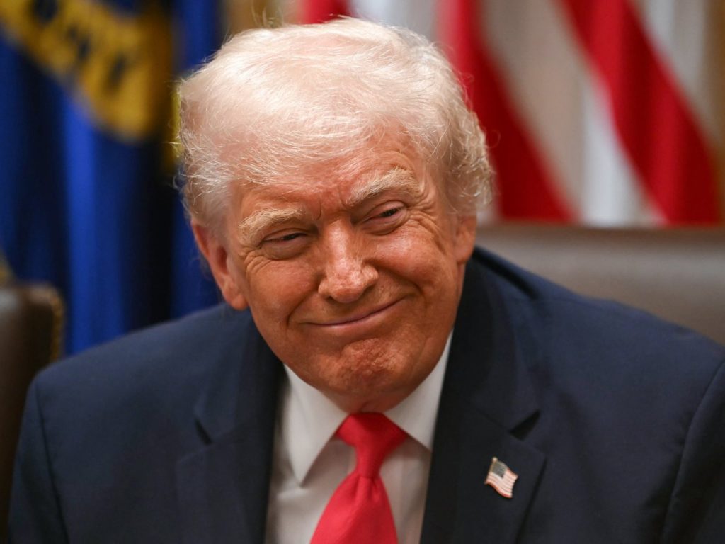 Gobierno de Trump despide a ocho jueces de inmigración de Nueva York