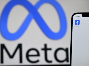 Meta pacta con varios medios el uso de contenido para entrenar su inteligencia artificial. Foto AFP