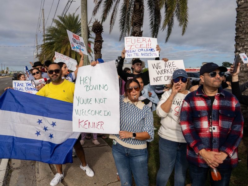 Más de 75,000 personas sin antecedentes penales fueron detenidas por ICE entre enero y octubre del primer año del gobierno Trump.