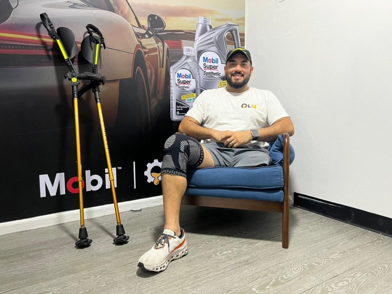 Un retrato de Luis, símbolo de resiliencia luego de enfrentar una discapacidad inesperada.