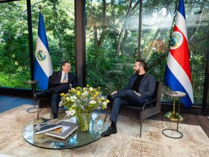 Presidente de Costa Rica visita El Salvador para reforzar cooperación bilateral