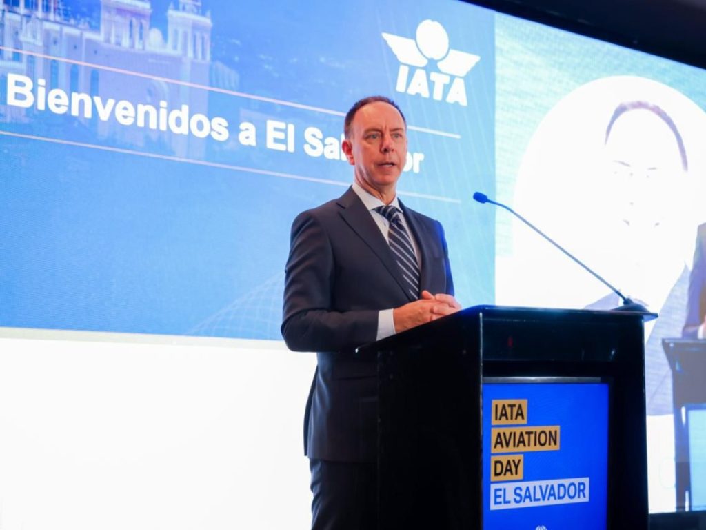 El Aviation Day 2025 destaca el impulso de El Salvador como referente regional en conectividad aérea y modernización del sector.