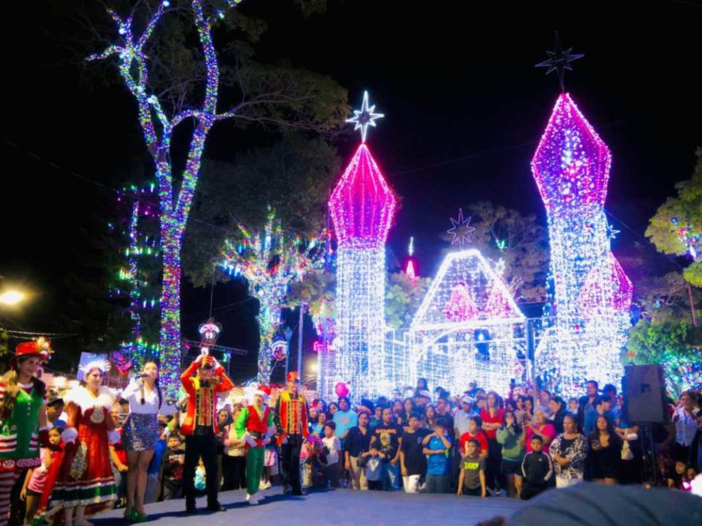Parque Central de Antiguo Cuscatlán Fiestas Patronales