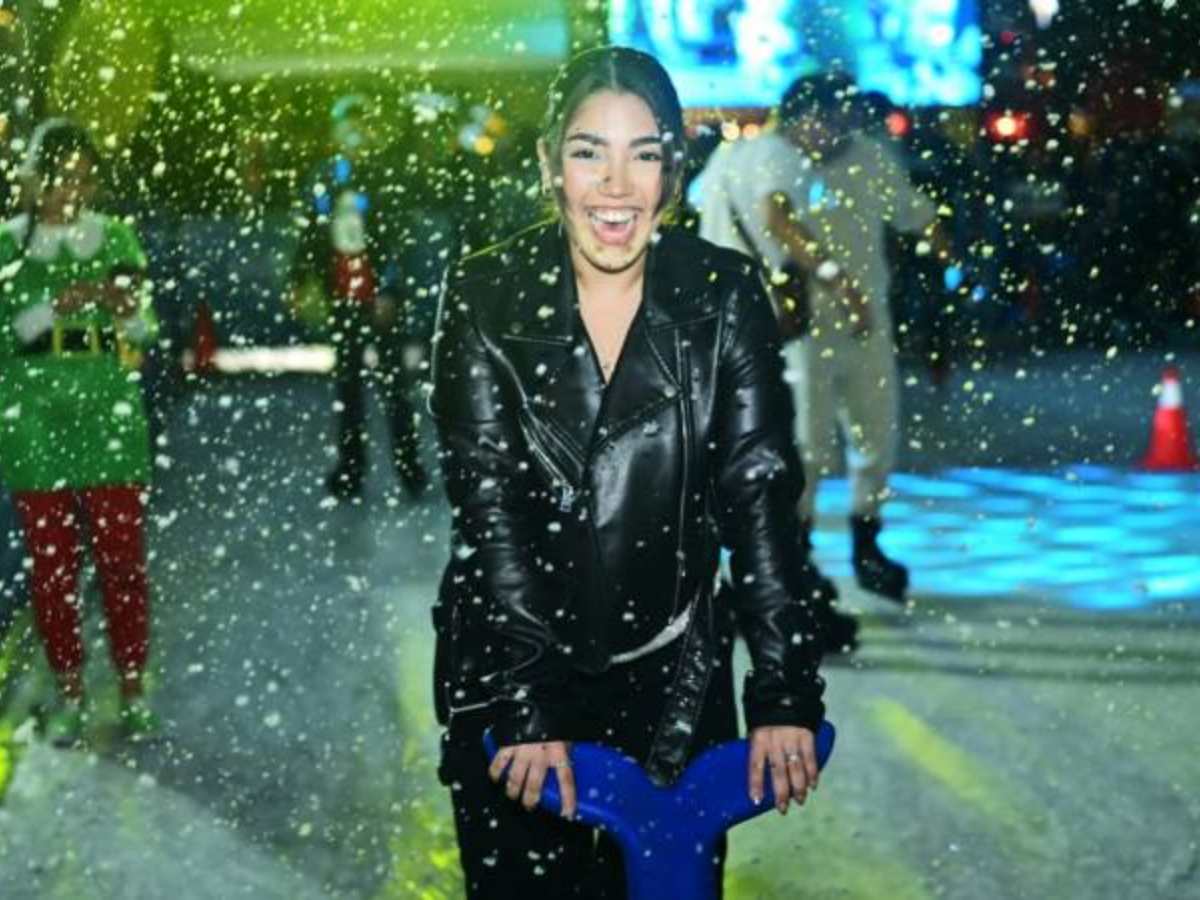 La pista de patinaje sobre hielo en Santa Tecla.