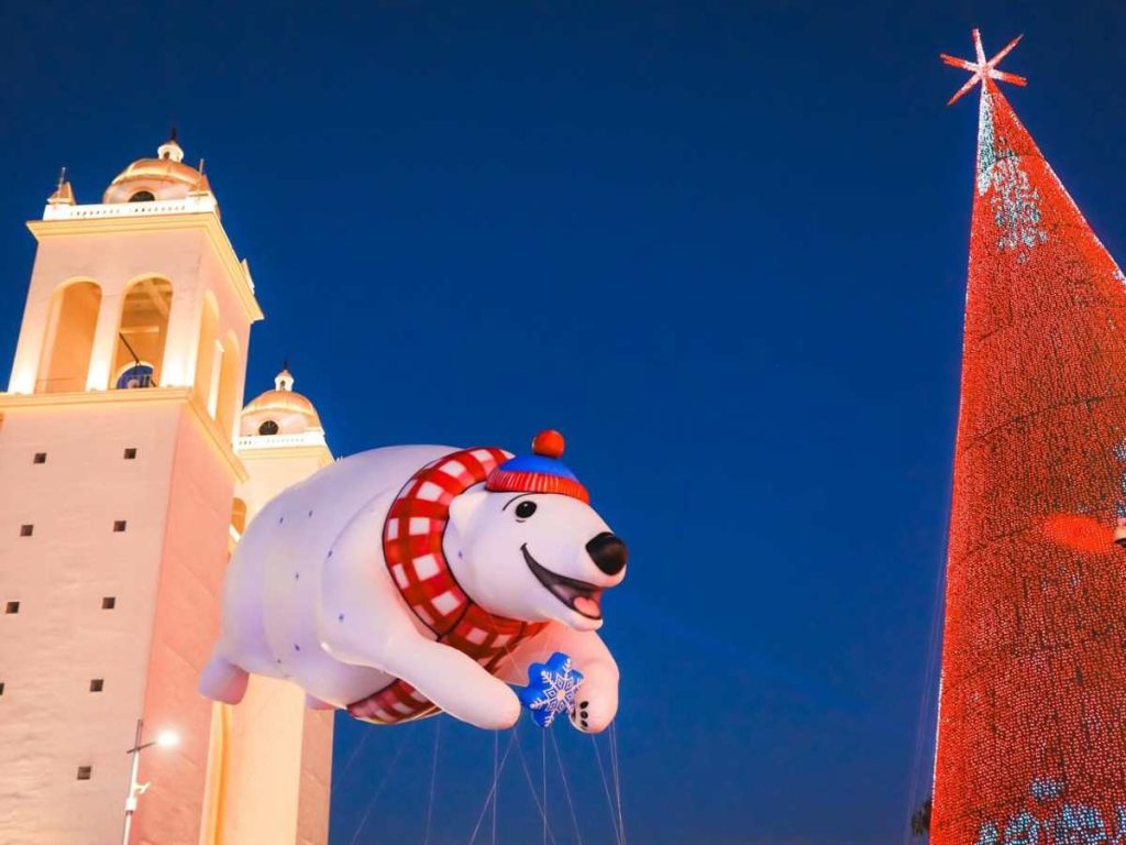 Desfile de globo gigantes centro historico