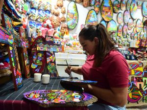 Conocé La Palma entre artesanías, historia y color en Chalatenango