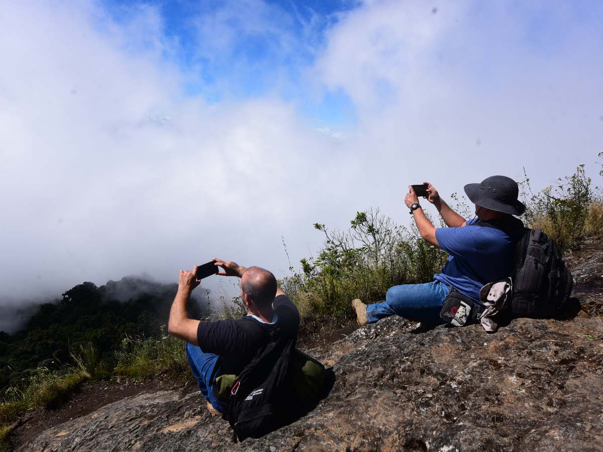 turismo-peña-rajada-piedra-pital-chalatenango