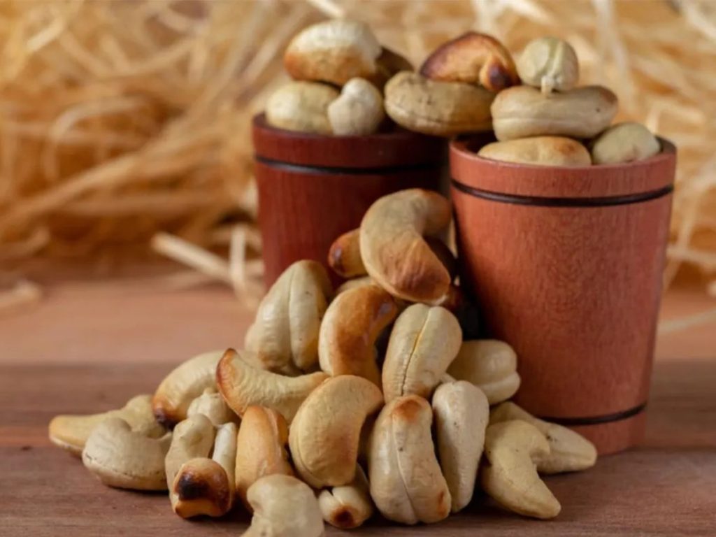 Semillas de marañón tostadas, uno de los productos más populares entre los antojos típicos del oriente del país.