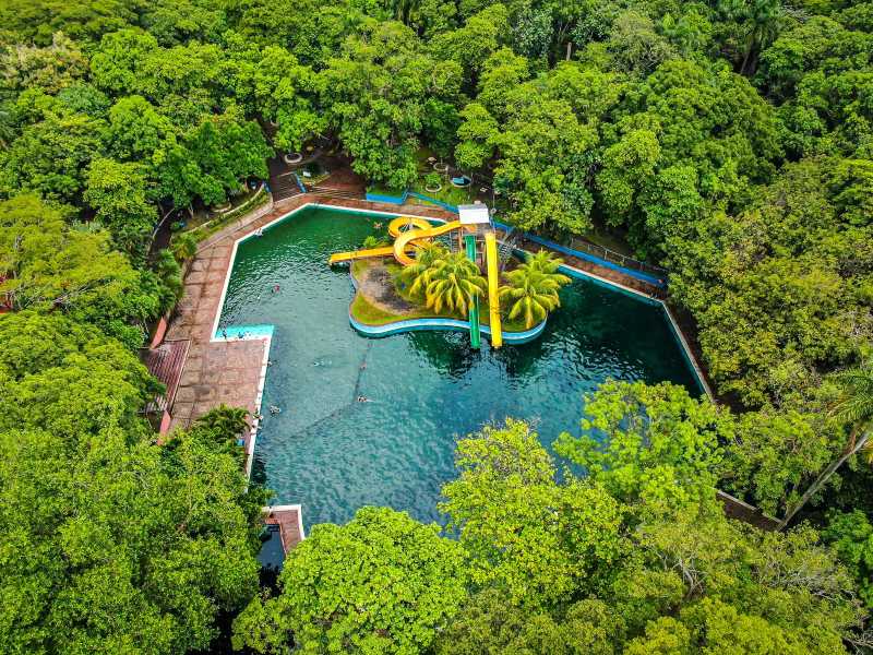 Pozas de agua cristalina como la del “Cipitío” forman parte del recorrido natural y mitológico del Parque Recreativo Ichanmichen.