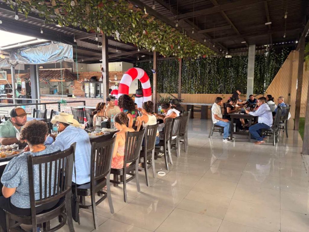 Restaurante La Terraza lanzó el primer y único desayuno buffet “all you can eat” de San Rafael Cedros