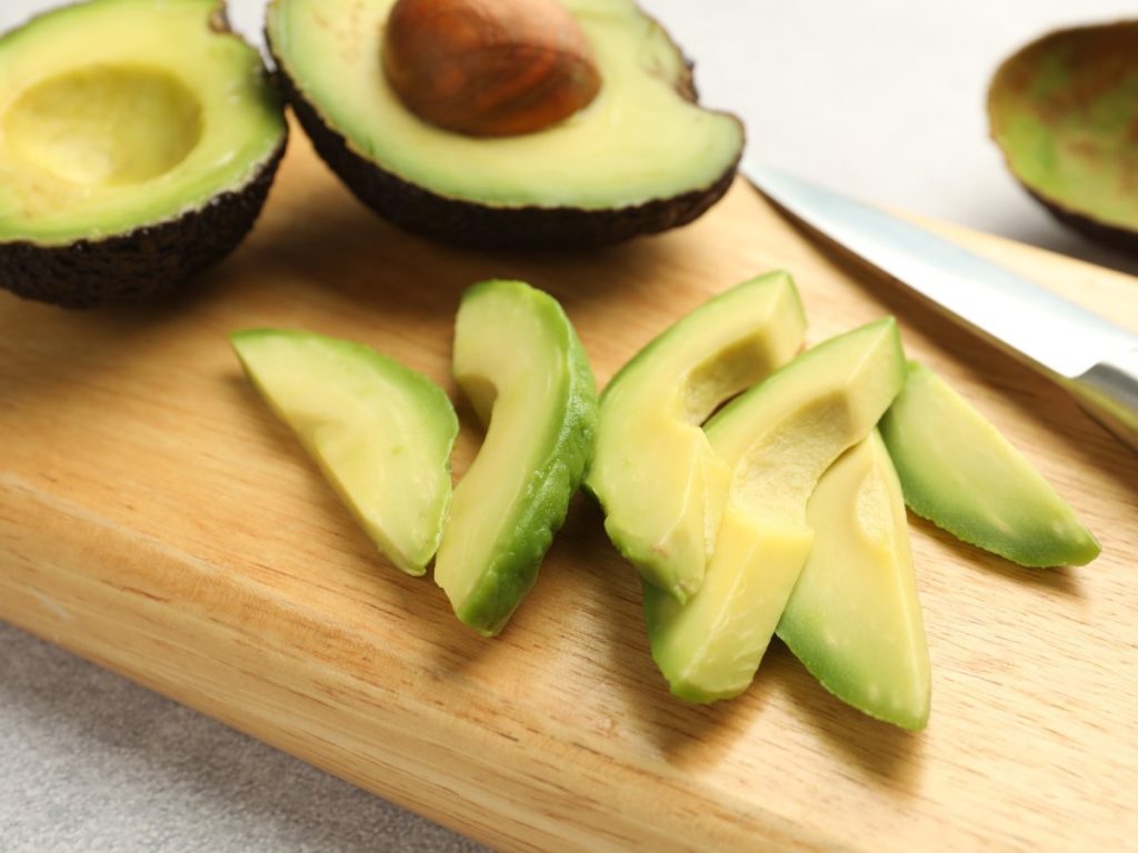El aguacate es mucho más que una grasa saludable: también aporta magnesio para tu energía, concentración y salud muscular.