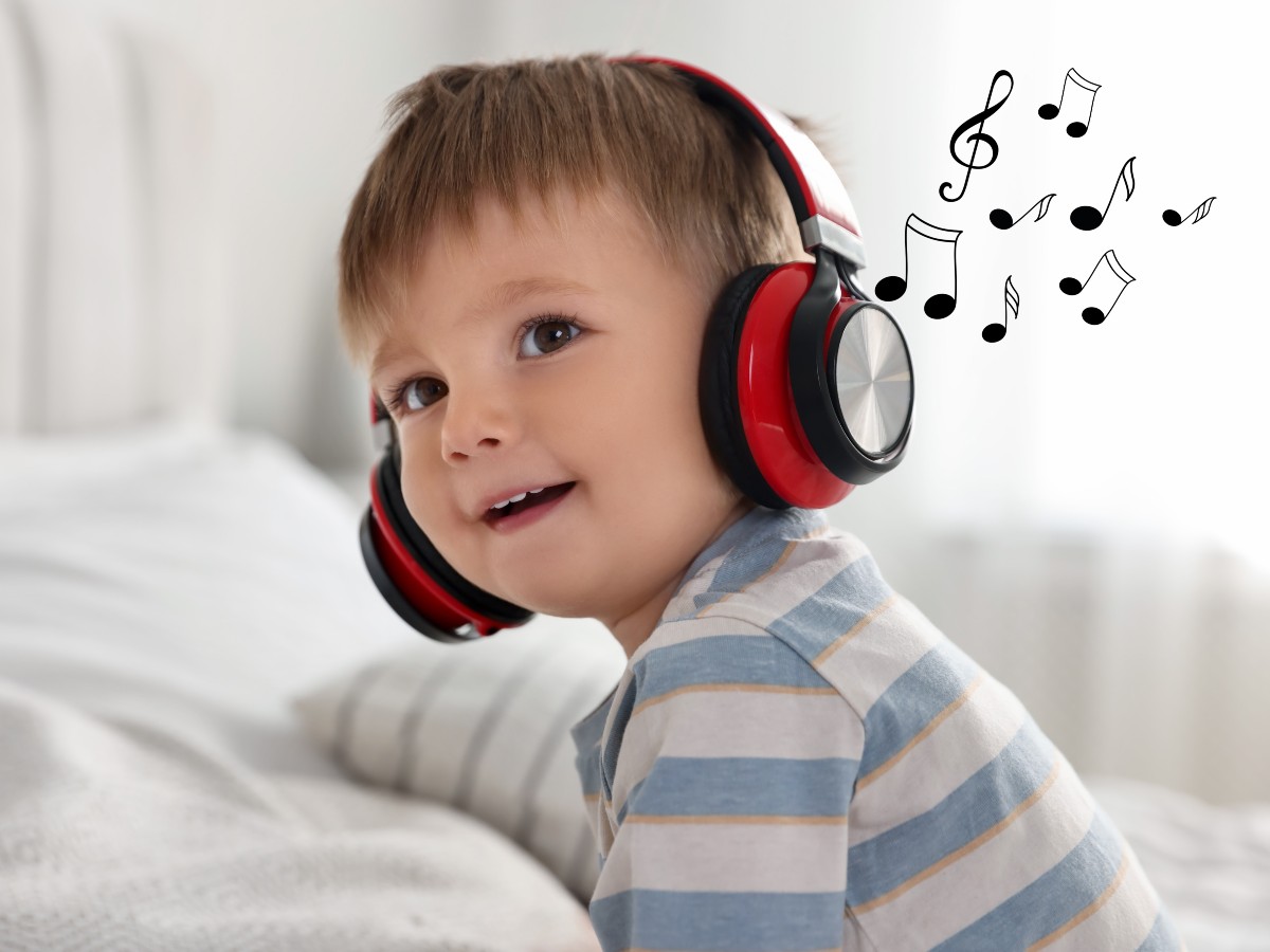 Niños pequeños ya interactúan con tecnología que responde, canta o cuenta historias: la IA forma parte de su día a día casi sin que lo notemos.