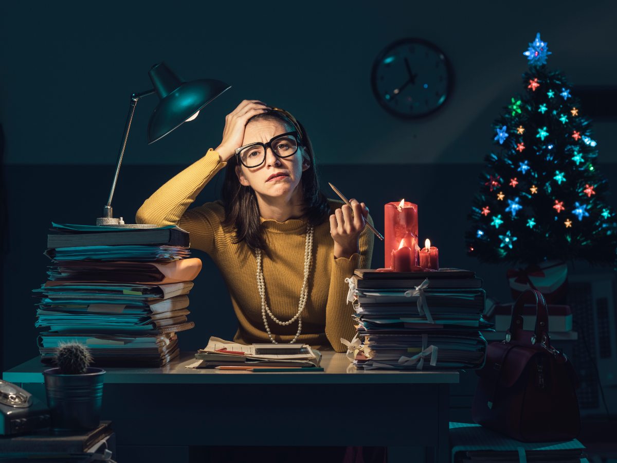 La presión por cerrar el año puede agotar si no se gestiona con equilibrio y espacios reales de desconexión.