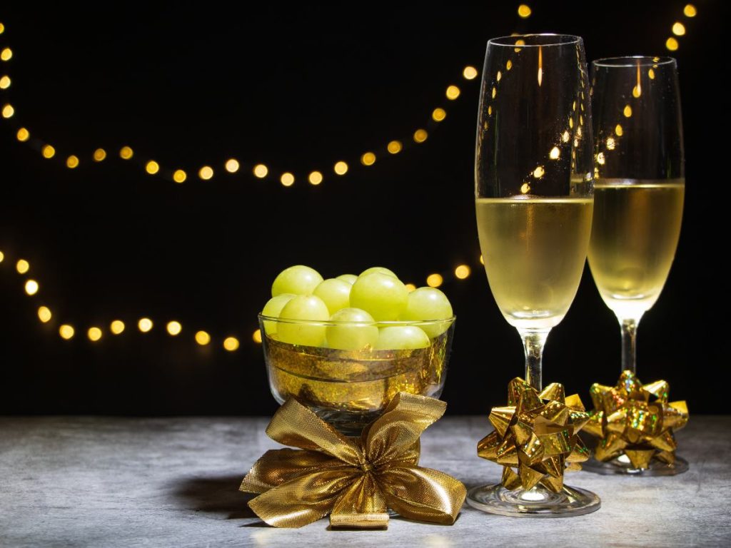 Comer doce uvas al compás de la medianoche es más que una tradición: es un deseo sembrado para cada mes del nuevo año que comienza.