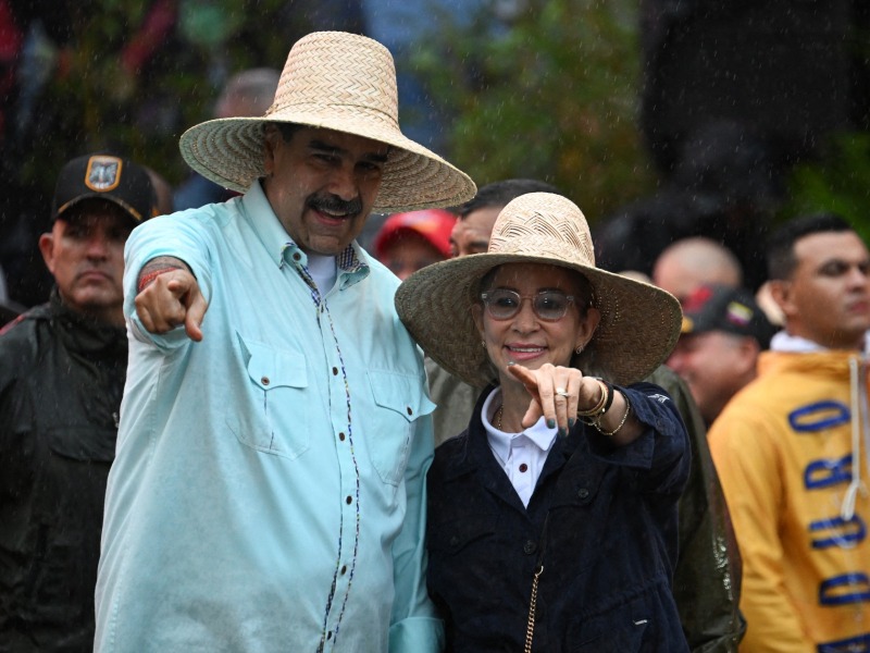 Cilia Flores fue la primera mujer en presidir la Asamblea Nacional de Venezuela, cargo que ocupó antes de que Maduro llegara a la Presidencia. Foto: AFP