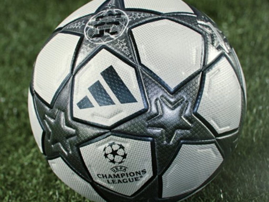 El nuevo balón oficial adidas de la UEFA Champions League por el 25º aniversario. Foto UEFA