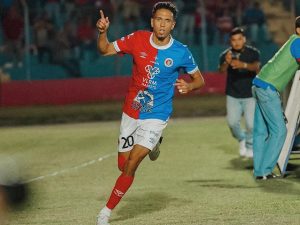 Yan Maciel celebra su gol con FAS ante el Águila. Foto X FAS