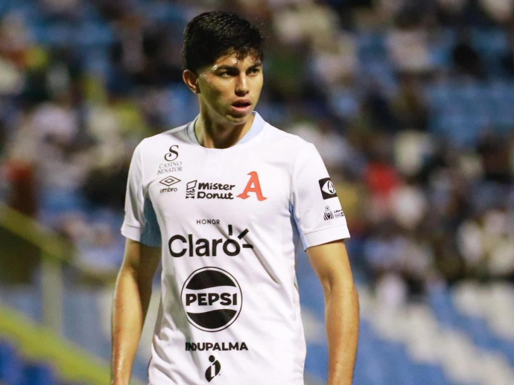 Harold Osorio, del Alianza, salió lesionado ante el Inter FA. Foto X Alianza