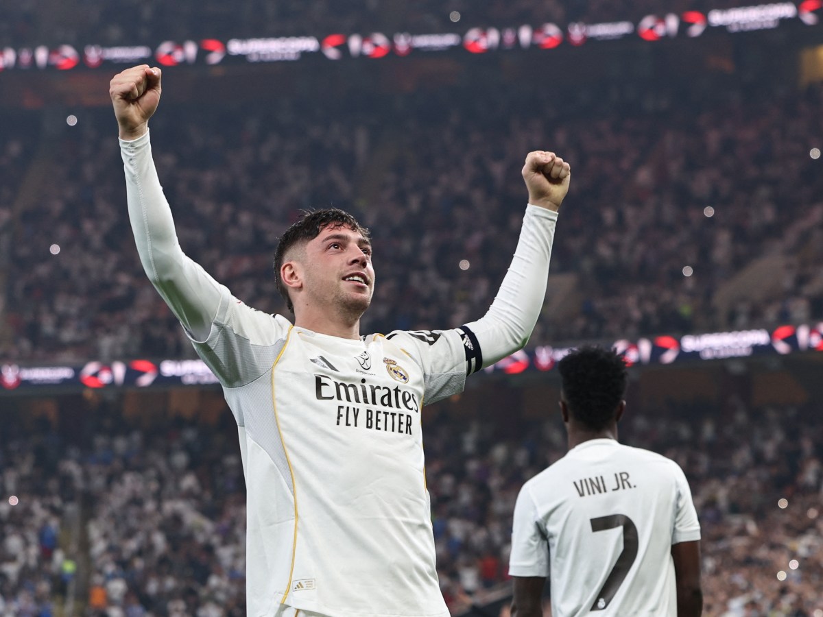 Fede Valverde celebra su gol contra el Atlético de Madrid en la Supercopa de España. Foto AFP