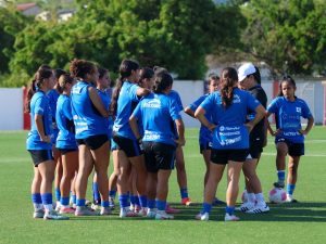 Selecta Femenina Sub-17 lista para jugar eliminaorias mundialistas en Curazao. Foto X Selecta