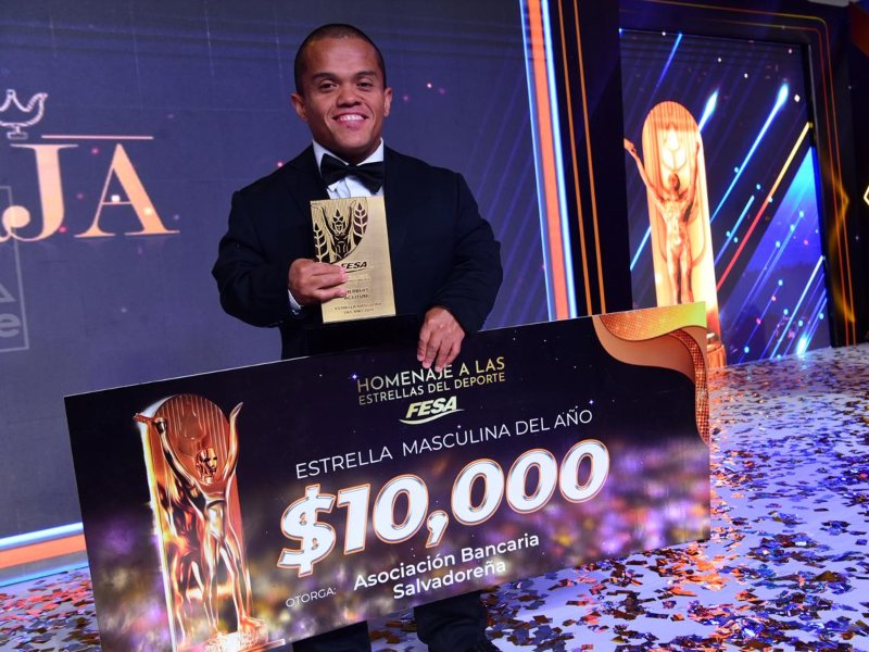 Herbert Aceituno celebra su reconocimiento como Estrella Masculina del Año, con la mirada puesta en los Juegos Paralímpicos y un mensaje de fe, trabajo en equipo y perseverancia.