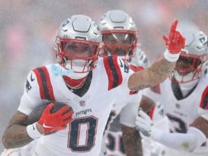 El festejo del colombiano-estadounidense Christian González, de los Patriotas de Nueva Inglaterra. / Foto AFP