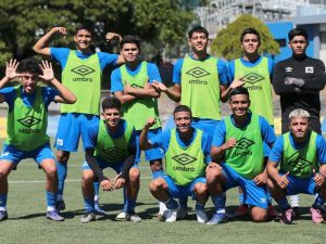 Hay buena vibra y ambiente positivo en el grupo de preseleccionados. Solamente 21 viajarán a Nicaragua para el premundial. / Foto cortesía FESFUT