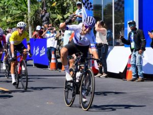 Catalina Soto vuelve a imponerse y gana la Etapa 3 del Tour El Salvador