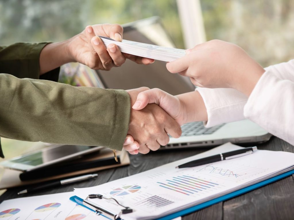 Las modificaciones propuestas pretenden facilitar la formalización, simplificar trámites y mejorar el acceso a oportunidades para pequeños negocios.