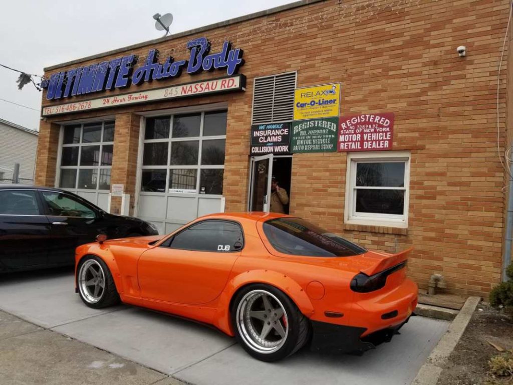 Los vehículos modificados por Blanco deben cumplir reglas estrictas de exclusividad antes de ser presentados en ferias especializadas.