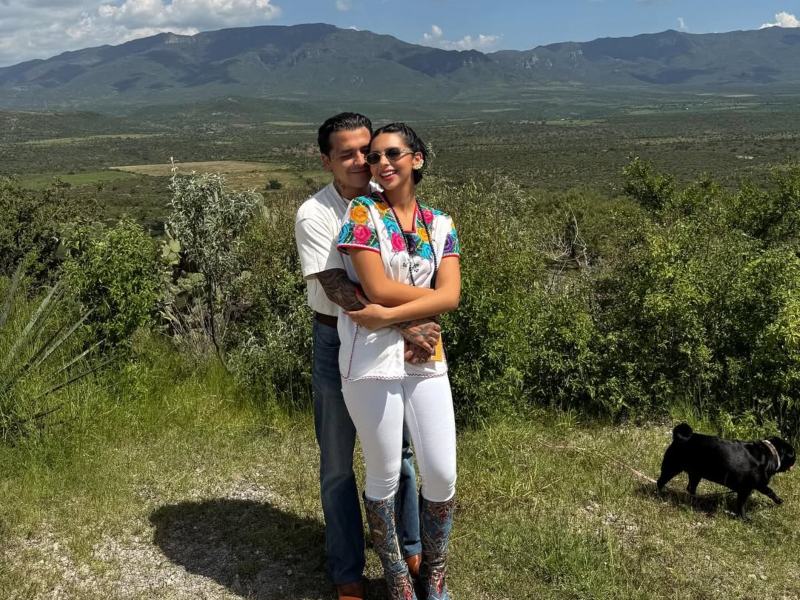 Ángela Aguilar ha dejado claro que su prioridad es la música: “Primero seis o siete álbumes, luego ya veremos”, dijo.