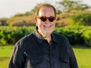 Raúl de Molina, de “El Gordo y La Flaca”, responde a críticas por montar un camello en Marruecos