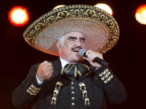 ¡Vuele el Rey! Vicente Fernández revive en un álbum póstumo con banda y voces del momento