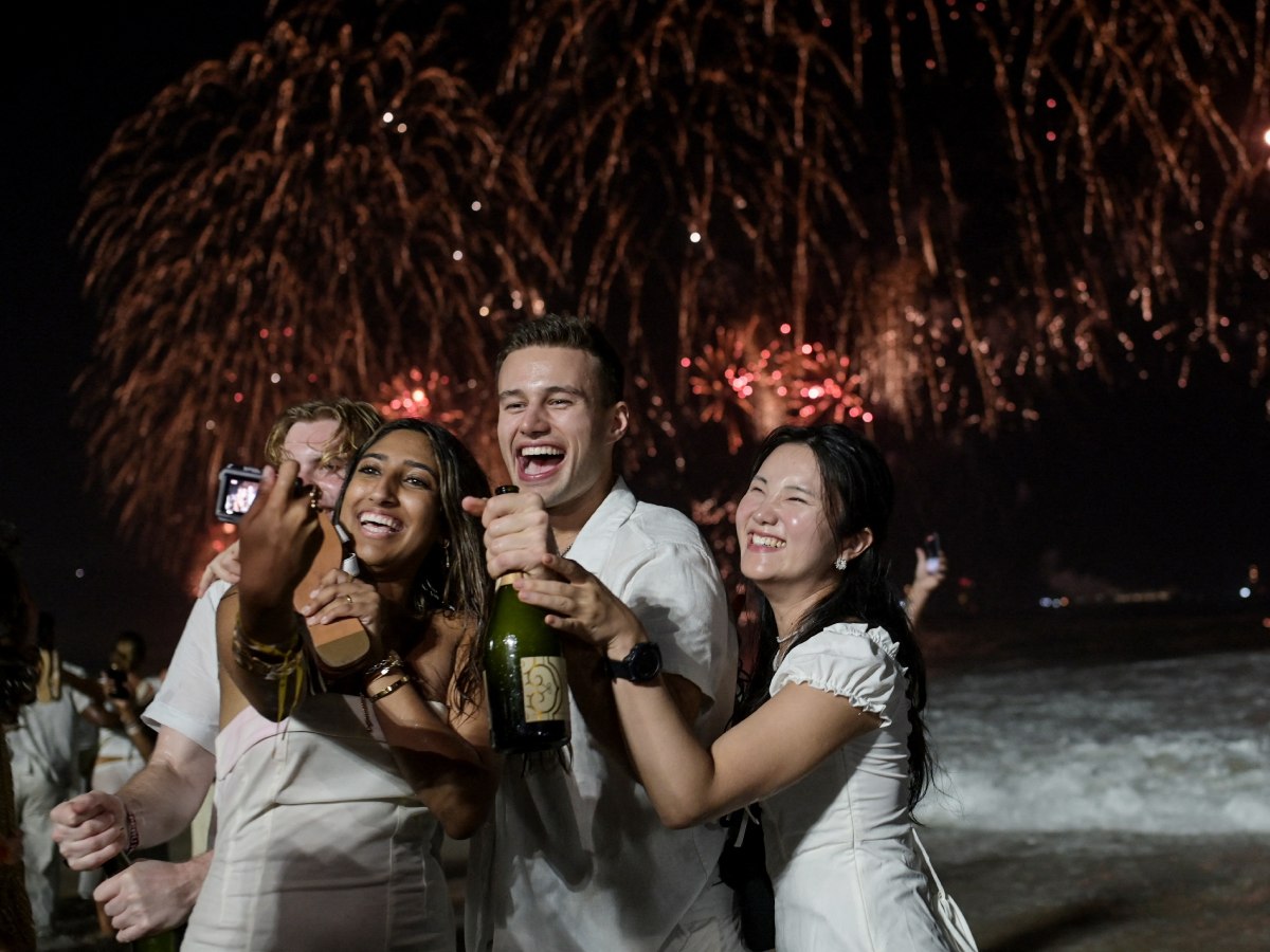La celebración de Año Nuevo en Río de Janeiro volvió a convocar a millones de personas y reafirmó a la ciudad como sede de la mayor fiesta de fin de año del mundo. Fotografía/ AFP