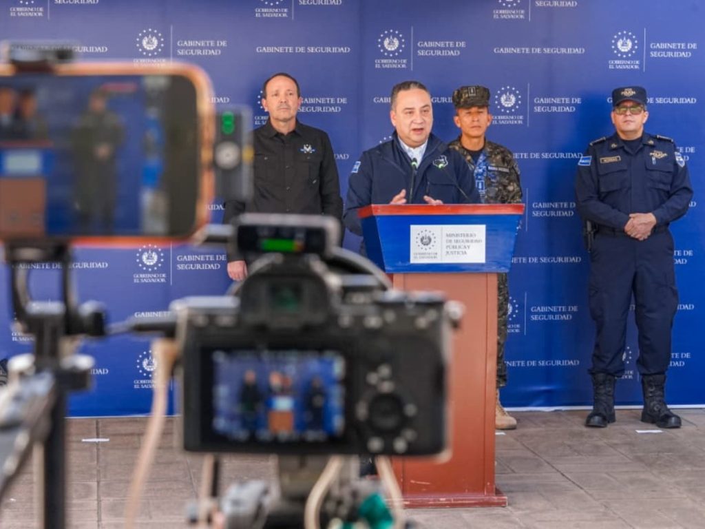 La Fiscalía y el Gabinete de Seguridad pidieron a la población no realizar pagos y denunciar cualquier intento de falso secuestro para apoyar las investigaciones. Fotografía/ Fiscalía General de la República