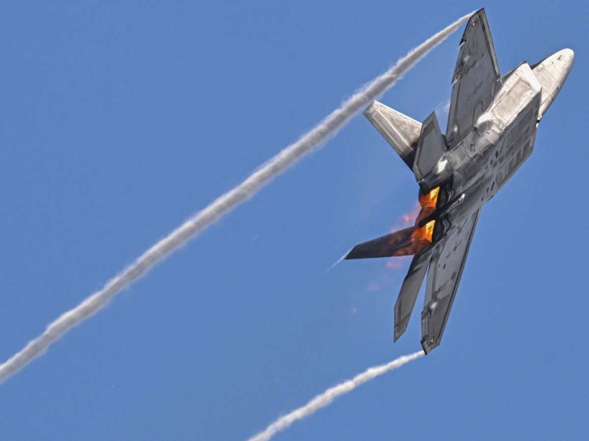 La FAA emitió una advertencia preventiva para operadores estadounidenses sobre posibles riesgos en zonas del espacio aéreo del Pacífico, sin que ello implique cierres o restricciones obligatorias de vuelos