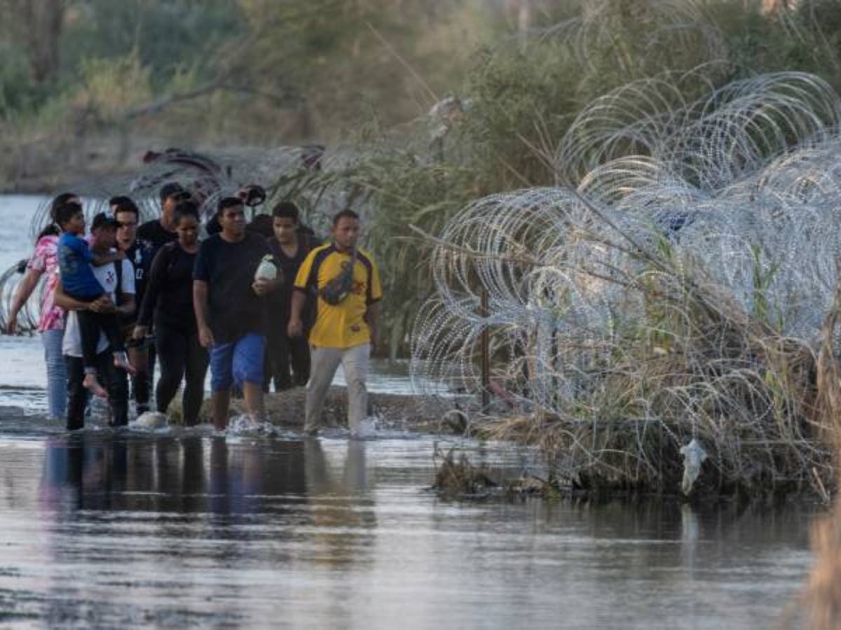 El río Bravo suma vigilancia y estructuras flotantes en uno de los tramos más sensibles de la frontera.