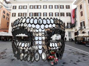 Valentino deja un legado imborrable en la alta costura mundial