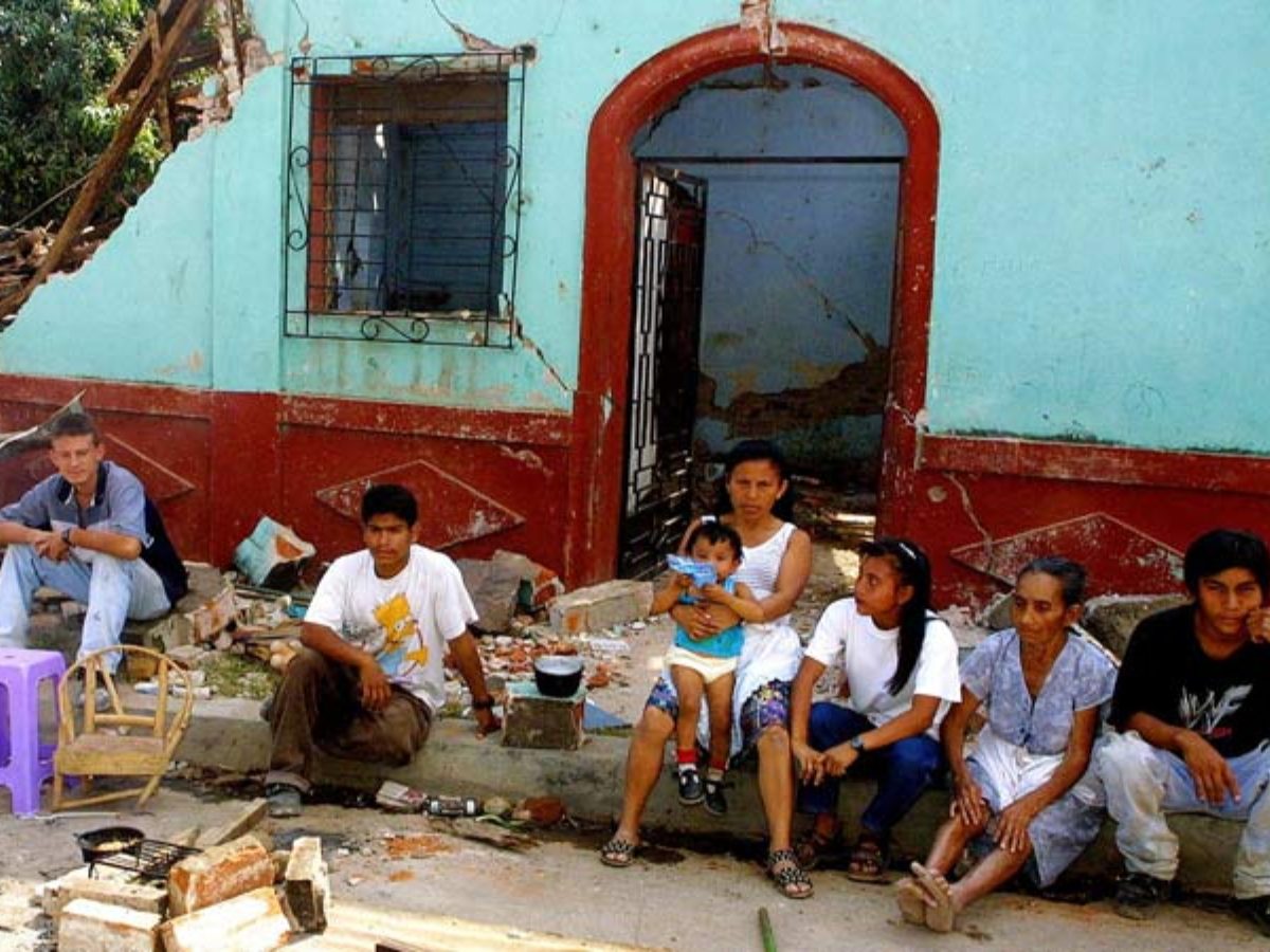 nacional-25-anos-terremoto-13-enero-2001-elsalvador-2