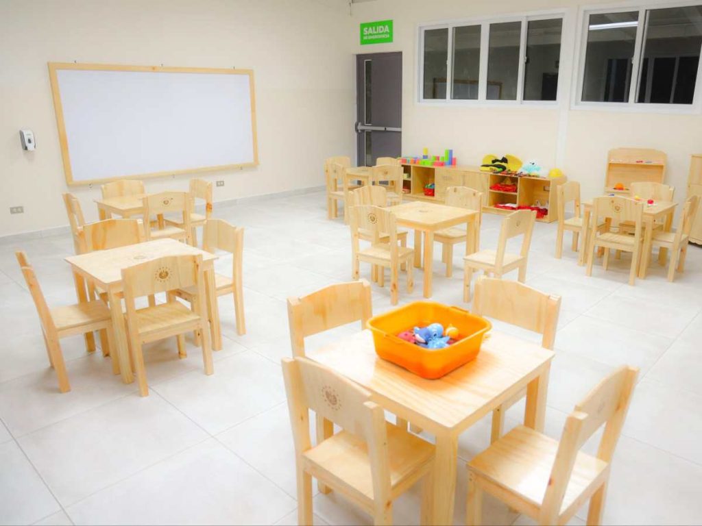 La Escuela de Educación Parvularia Jardines de La Sabana, en Santa Tecla, fue inaugurada tras un proceso de renovación como parte del plan de mejora de la infraestructura educativa pública.