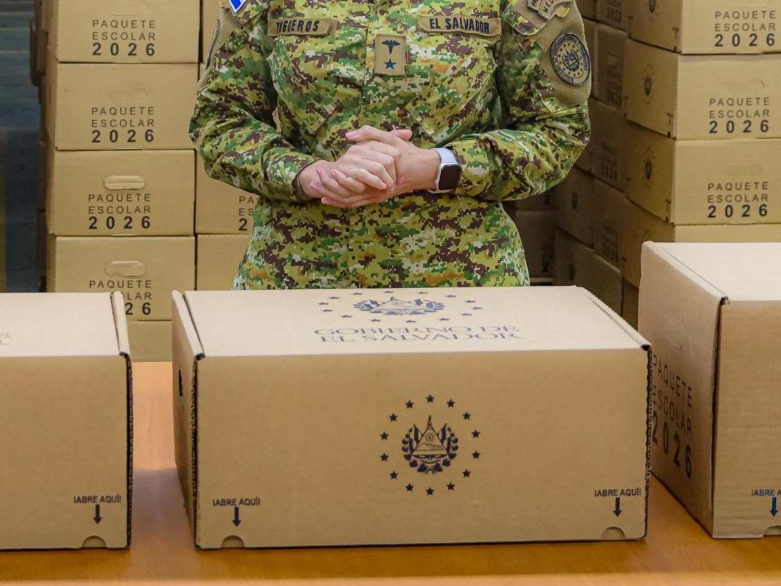 nacional-paquetes-escolares-el-salvador (9)