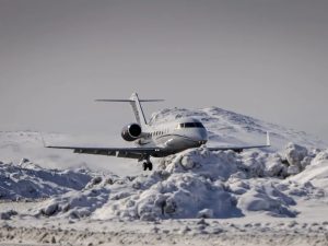 Dinamarca refuerza presencia militar en Groenlandia ante presión global