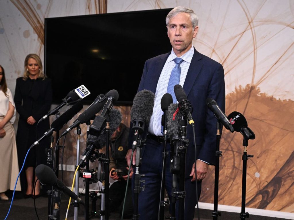 Barry Pollack fue parte del equipo legal que negoció el acuerdo judicial de Julian Assange.