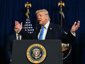 El presidente de Estados Unidos, Donald Trump, afirmó que compañías petroleras estadounidenses invertirán miles de millones de dólares para reparar la infraestructura petrolera de Venezuela.