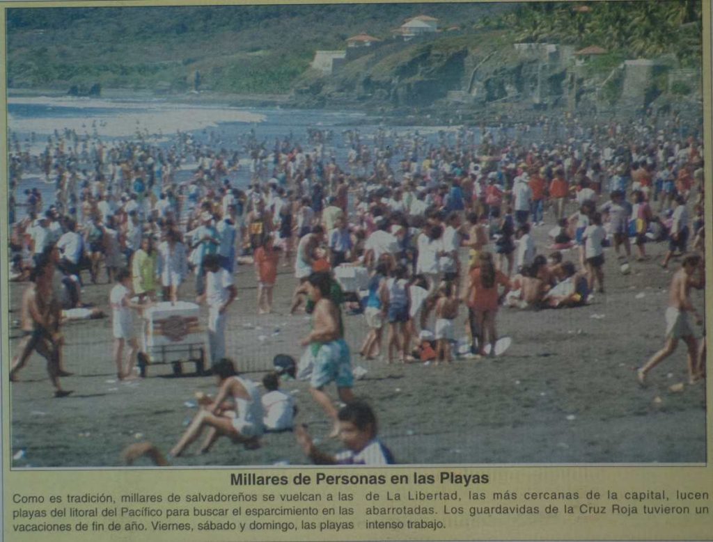 El 1 de enero, miles de salvadoreños viajaban a la costa para recibir el Año Nuevo