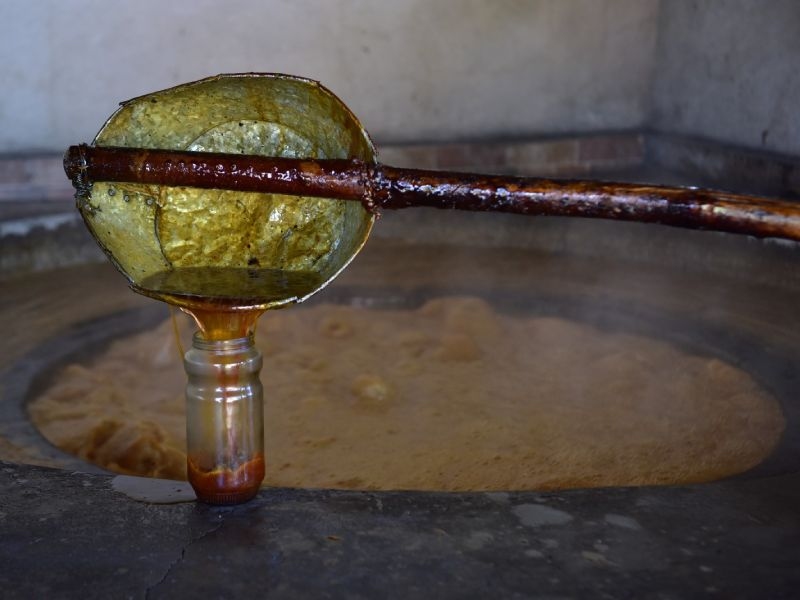 Santa Cruz Analquito se llena de sabor y tradición con su Festival de la Molienda, que rescata técnicas ancestrales del dulce de panela.